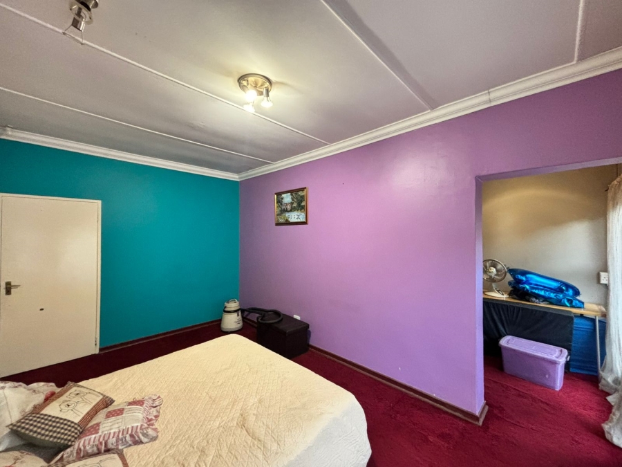 5 Bedroom Property for Sale in Flamwood North West